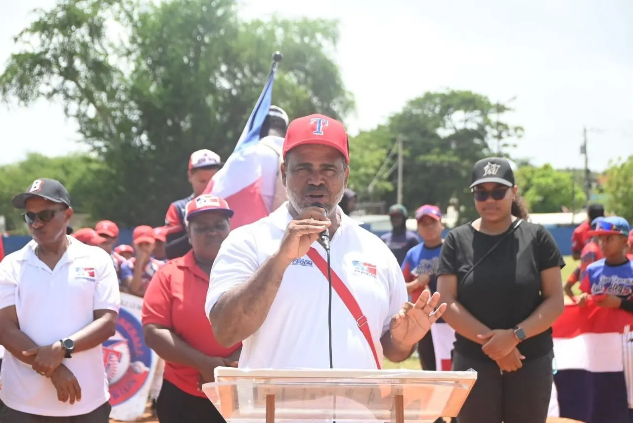 ABEPROSADO inaugura Torneo Municipal U-10 Copa Seaboard en Santo Domingo Este